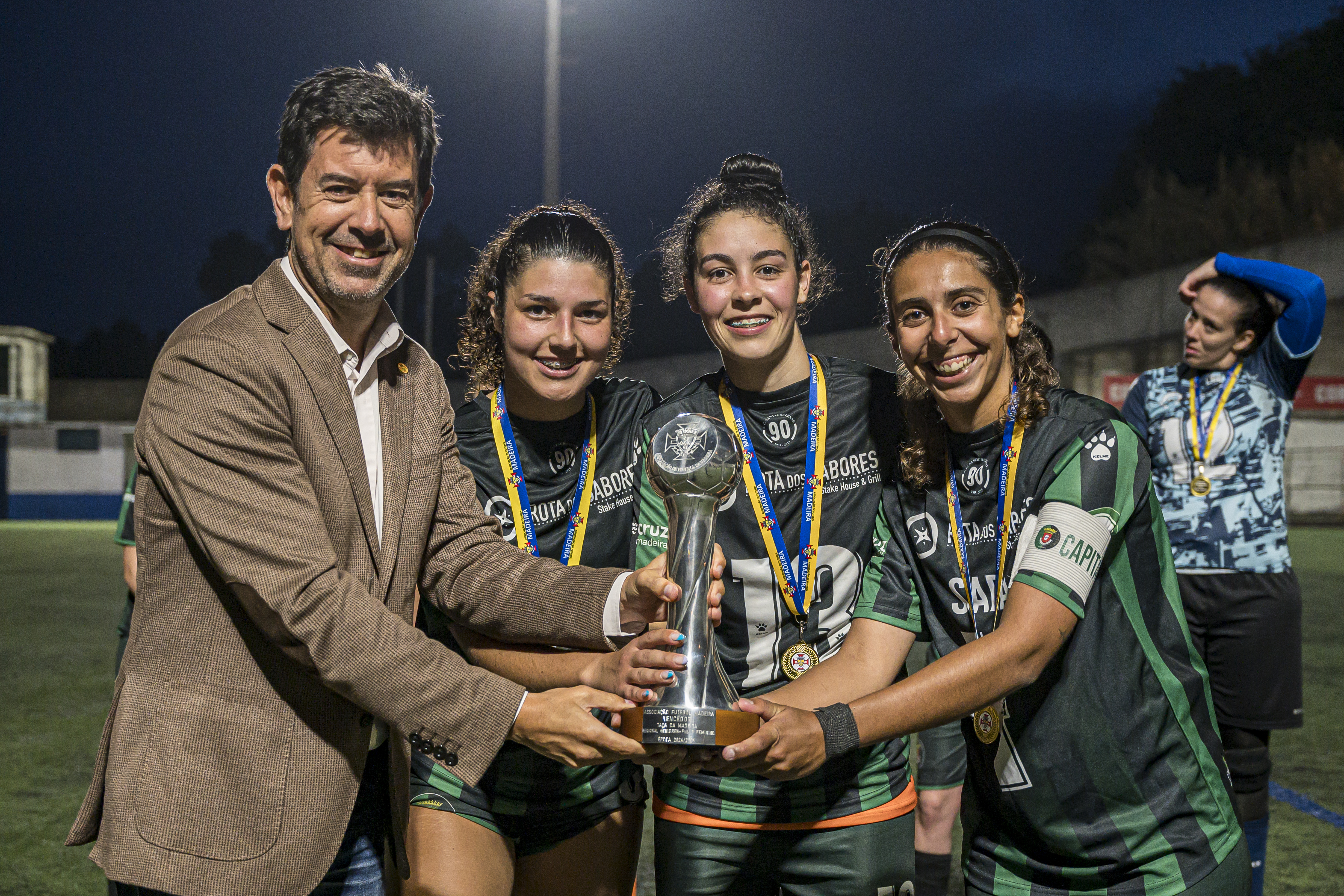 Seniores: Santacruzense faz a festa da Taça! 